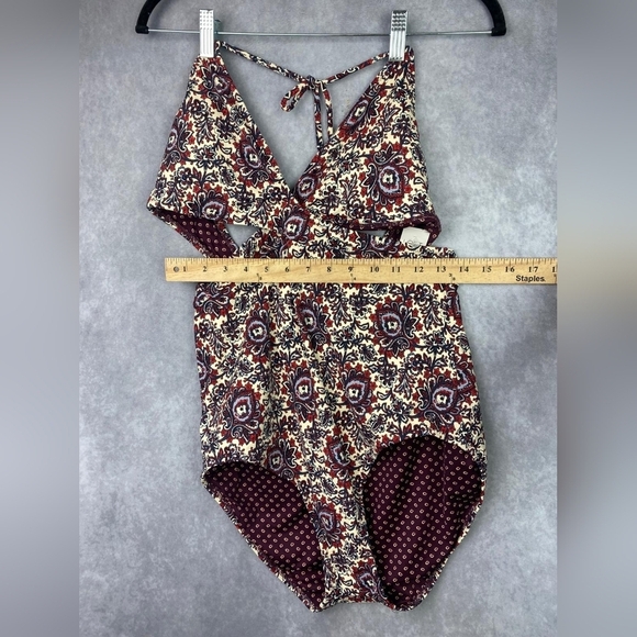 LOFT Paisley Print Cut Out One Piece Swimsuit Women's Size 14 - Picture 12 of 13